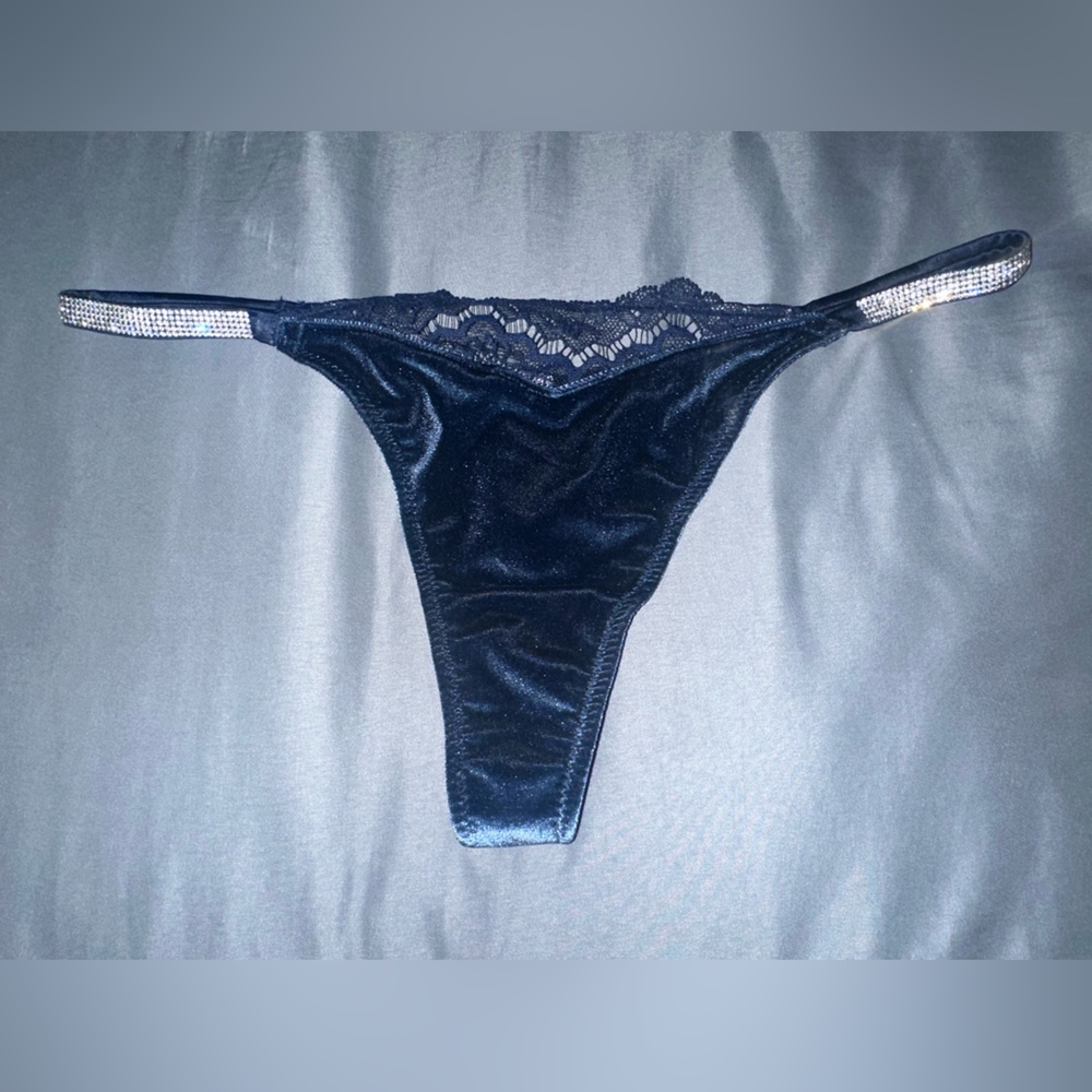 NEW Victoria Secret thong BUNDLE